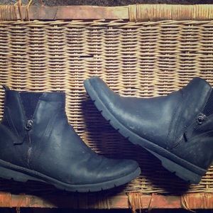 Black Booties— fleece lined